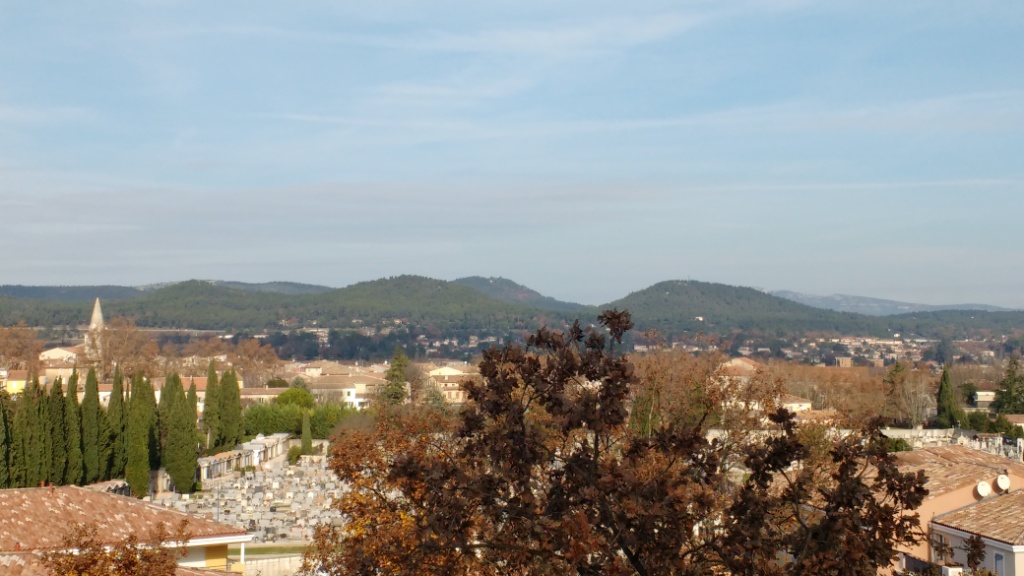 Brignoles vue de notre gîte 1